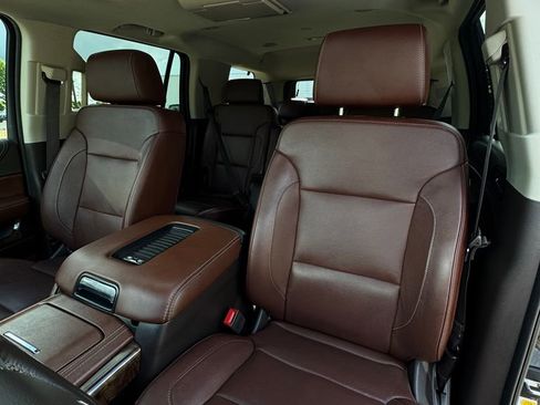Used 2019 Chevrolet Tahoe Premier AWD/4WD image 44