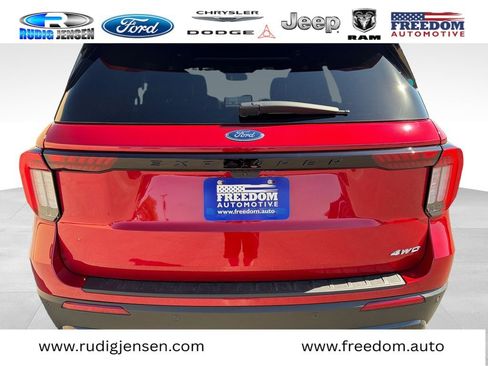New 2026 Ford Explorer ST-Line w/ ST-Line Street Pack AWD/4WD image 4