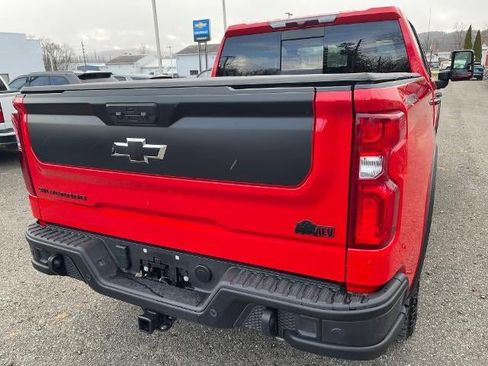 Used 2024 Chevrolet Silverado 1500 ZR2 w/ ZR2 Bison Edition image 9