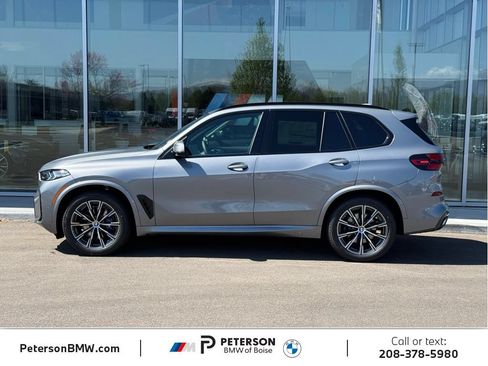 New 2026 BMW X5 xDrive40i w/ M Sport Package AWD/4WD image 2