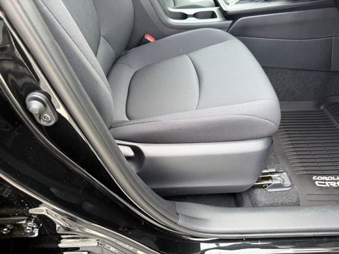 New 2026 Toyota Corolla Cross LE image 41