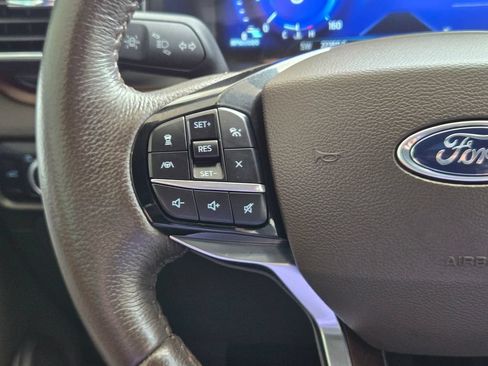 Used 2023 Ford Explorer King Ranch w/ Technology Package RWD image 22