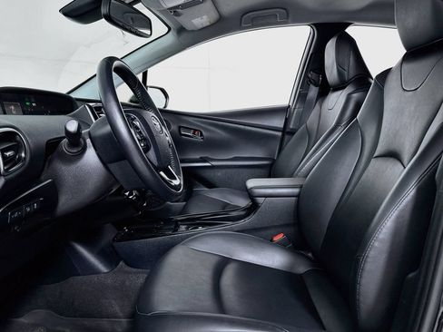Used 2022 Toyota Prius XLE FWD image 9