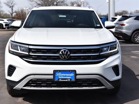 Certified 2023 Volkswagen Atlas Cross Sport SE w/ Panoramic Sunroof Package image 4