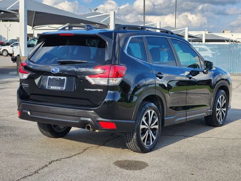 Used 2023 Subaru Forester Limited AWD/4WD image 5