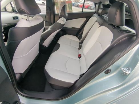 Certified 2017 Toyota Prius Four image 18