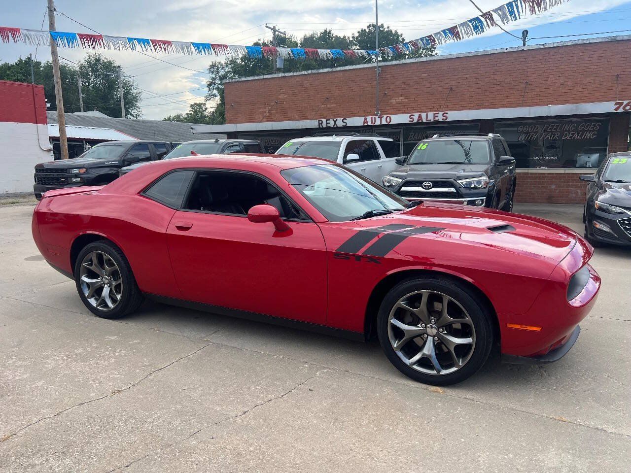 Used 2017 Dodge Challenger SXT Plus RWD image 5