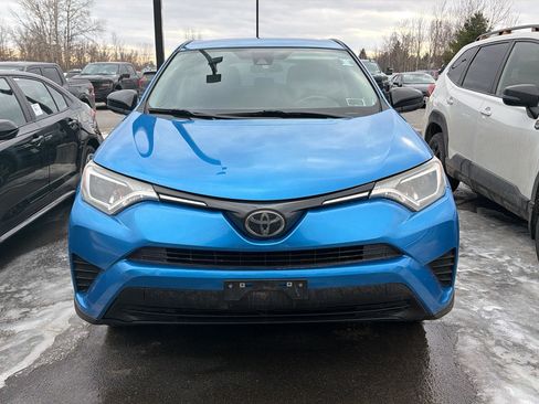 Used 2017 Toyota RAV4 LE image 2