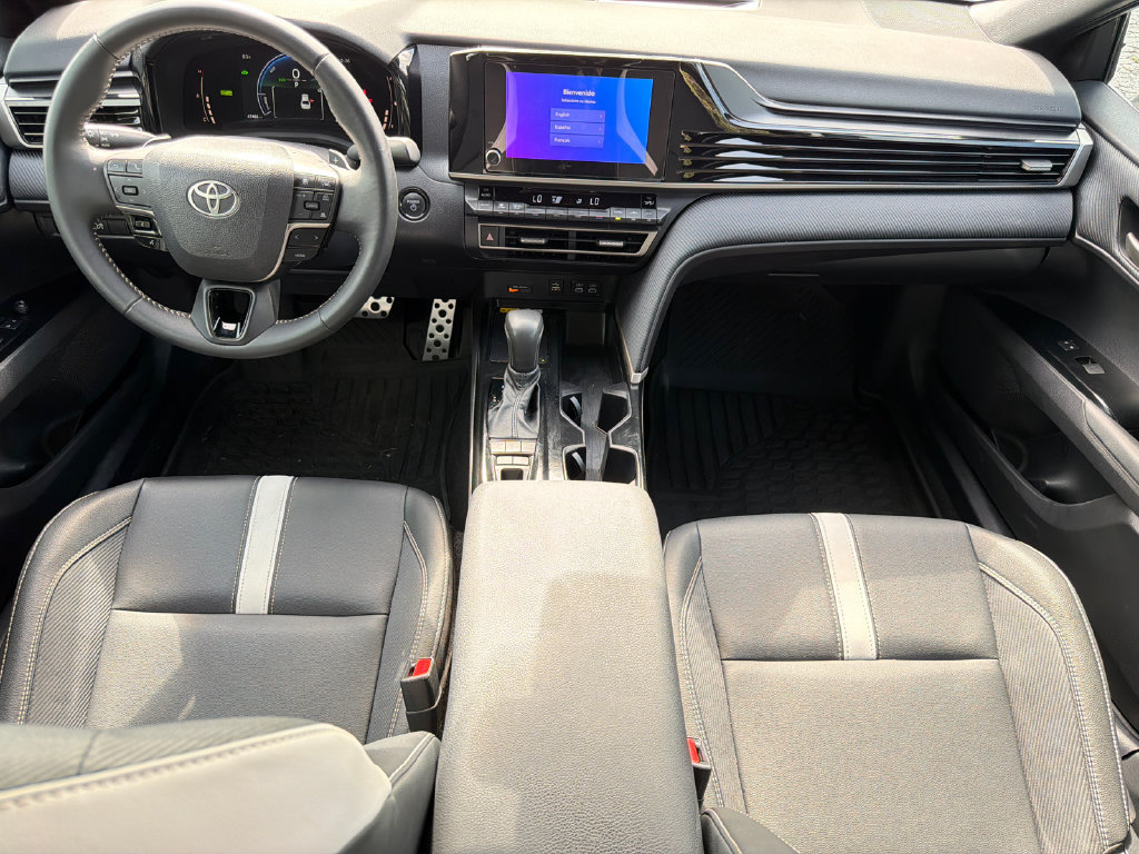 Used 2025 Toyota Camry SE w/ Convenience Package FWD image 27