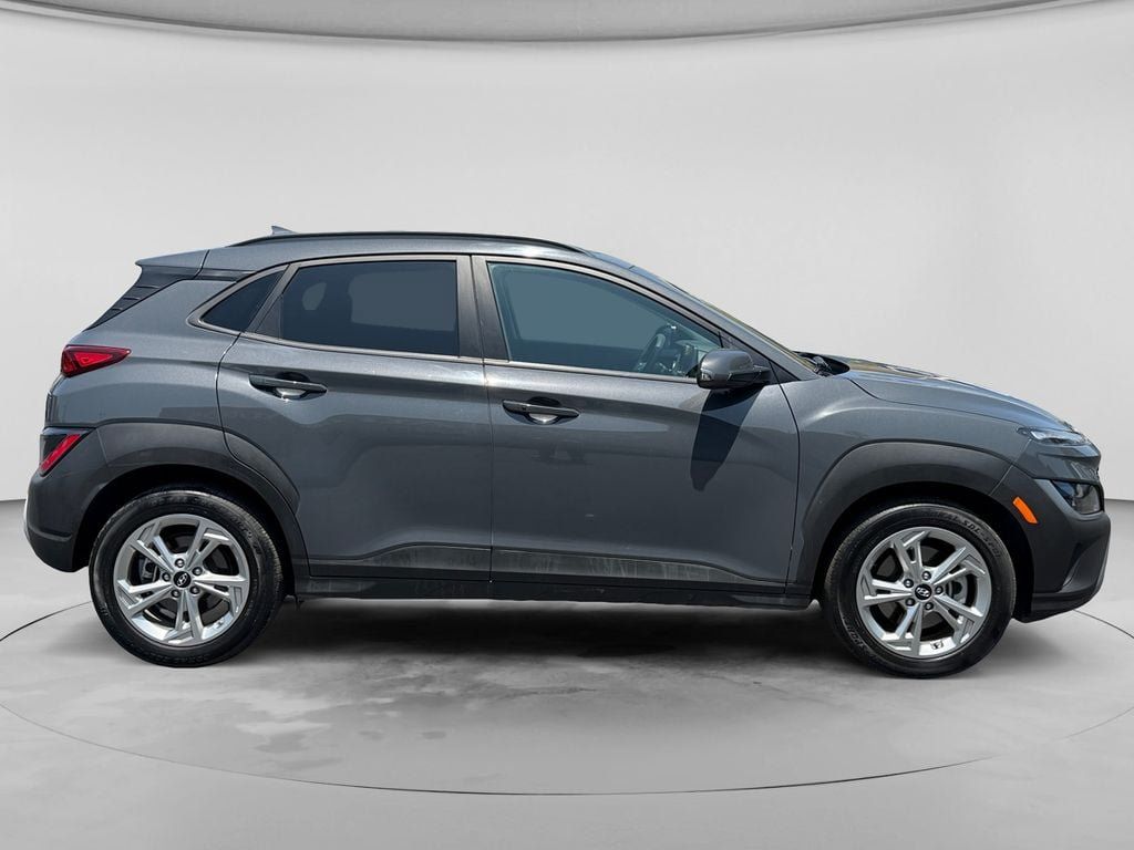 Used 2023 Hyundai Kona SEL AWD/4WD image 10