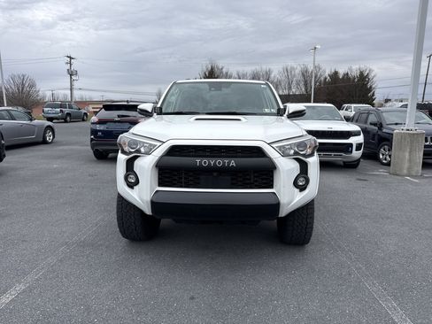 Used 2024 Toyota 4Runner TRD Off-Road Premium image 3