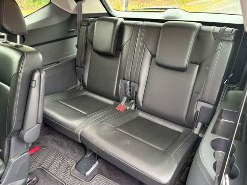 Used 2018 Volkswagen Atlas SE FWD image 16