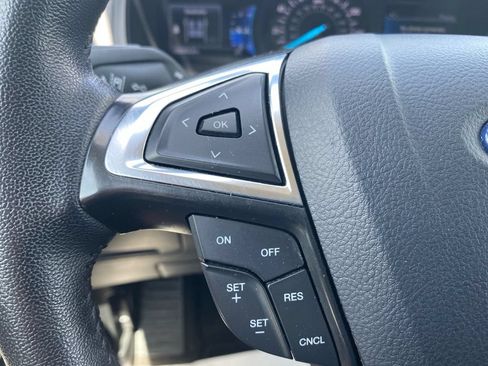 Used 2024 Ford Edge SEL AWD/4WD image 38