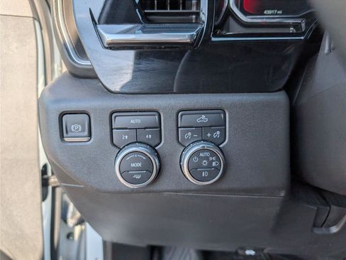 Used 2023 GMC Sierra 1500 Elevation AWD/4WD image 28