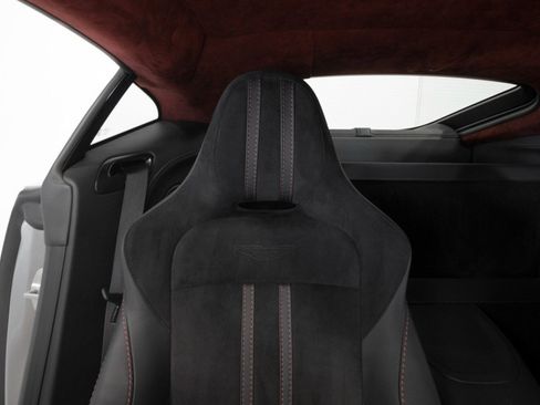 Used 2022 Aston Martin V8 Vantage Coupe image 51