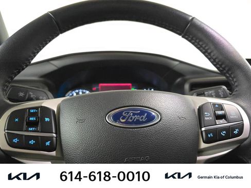Used 2023 Ford Explorer XLT image 21