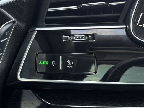 Used 2023 Audi Q7 3.0T Prestige w/ Prestige Package image 18