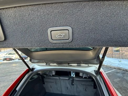 Used 2017 Volvo XC60 T6 Dynamic w/ Preferred Option Package image 29