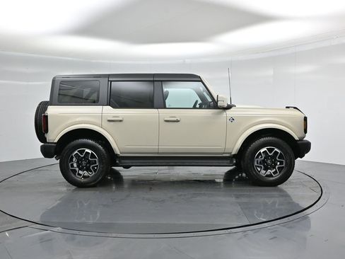 New 2025 Ford Bronco Outer Banks image 27