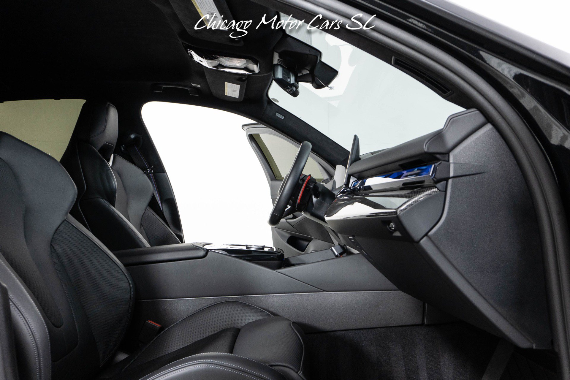 Used 2025 BMW M5 w/ Carbon Package AWD/4WD image 46