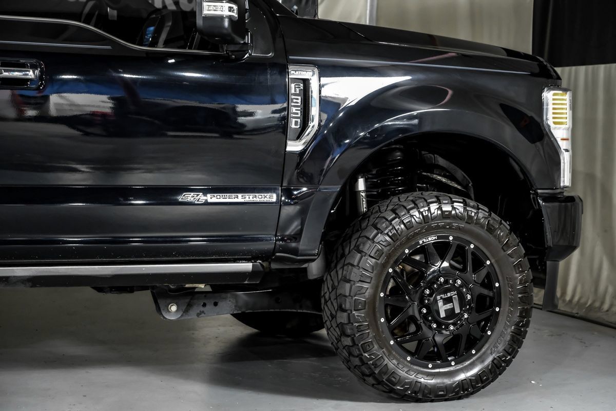 Used 2020 Ford F350 Platinum w/ FX4 Off-Road Package AWD/4WD image 7