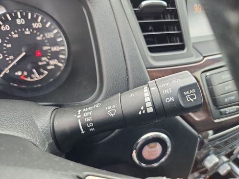 Used 2014 Nissan Pathfinder SL w/ Cargo Package FWD image 24