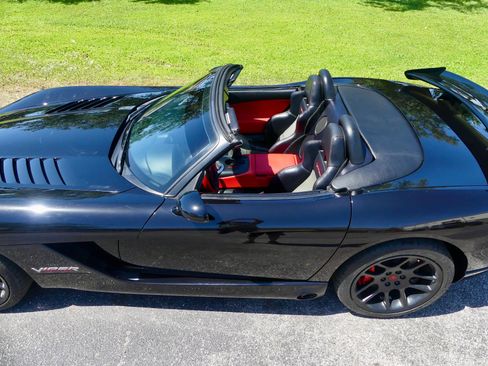 Used 2004 Dodge Viper SRT-10 image 42
