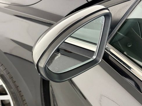 Used 2025 Volkswagen Jetta SE FWD image 15