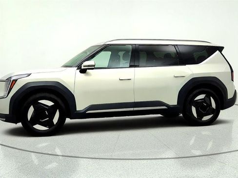Used 2024 Kia EV9 Wind AWD/4WD image 8