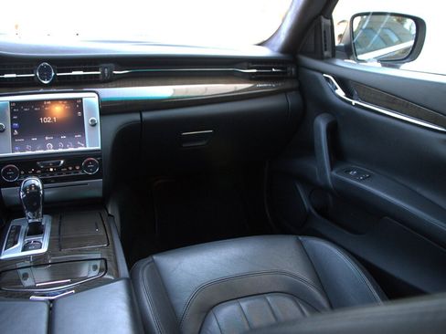 Used 2014 Maserati Quattroporte S Q4 image 35