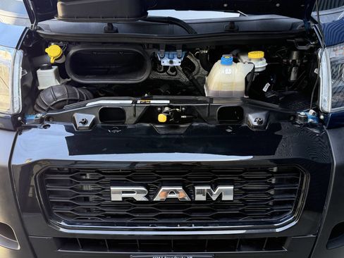 Used 2021 RAM ProMaster 2500 w/ Convenience Group FWD image 13