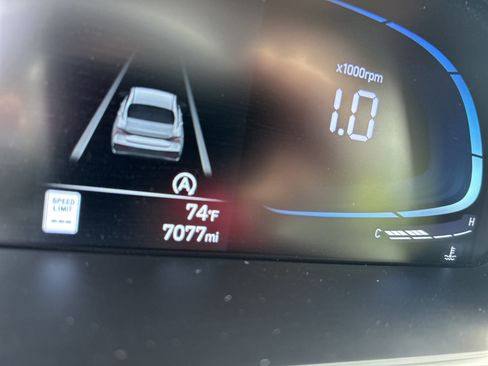 Used 2025 Hyundai Elantra SE FWD image 13