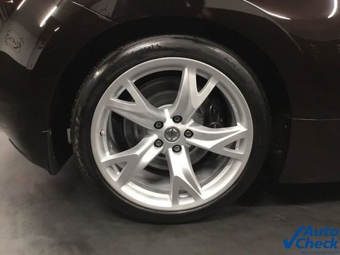Used 2010 Nissan 370Z Touring w/ Sport Pkg image 28