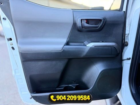 Used 2017 Toyota Tacoma SR5 RWD image 25