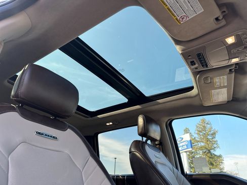 Used 2018 Ford F350 Limited image 16