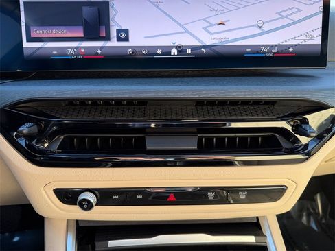 Certified 2025 BMW 330i xDrive Sedan w/ M Sport Package image 28