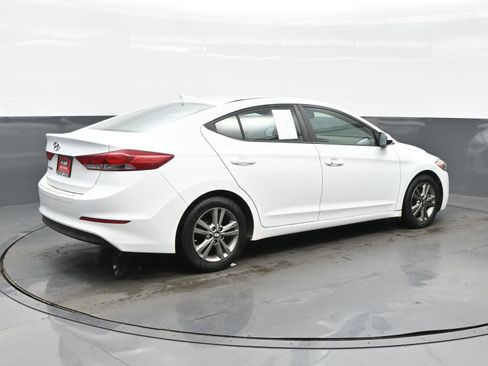 Used 2017 Hyundai Elantra Value Edition image 6