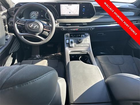 Used 2025 Hyundai Palisade Calligraphy image 17