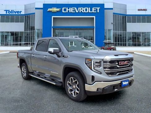 New 2026 GMC Sierra 1500 SLT image 2