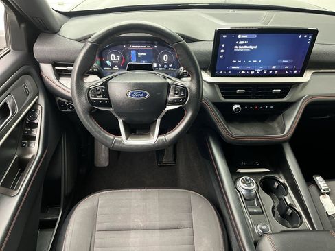 Certified 2025 Ford Explorer ST-Line AWD/4WD image 15