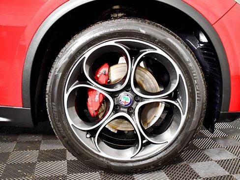 Used 2019 Alfa Romeo Stelvio Ti Sport w/ Quick Order Package 22S Sport image 47