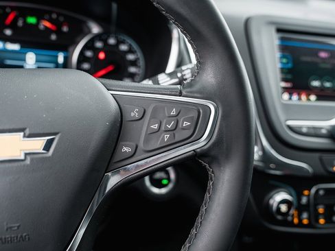 Used 2024 Chevrolet Equinox LT image 32