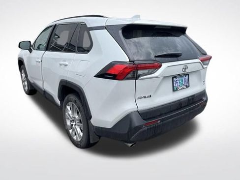 Used 2024 Toyota RAV4 XLE Premium w/ Weather Package AWD/4WD image 5