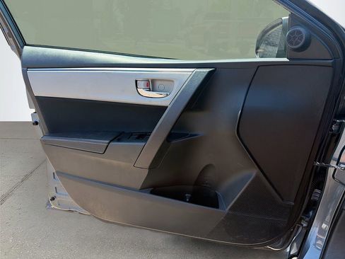 Used 2015 Toyota Corolla LE FWD image 20