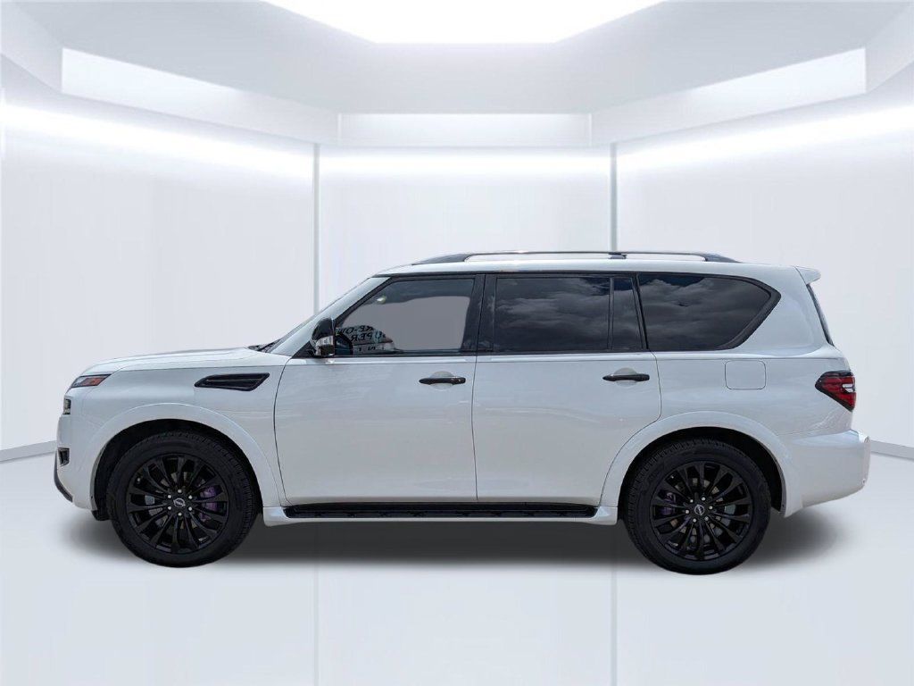 Used 2023 Nissan Armada Platinum RWD image 7