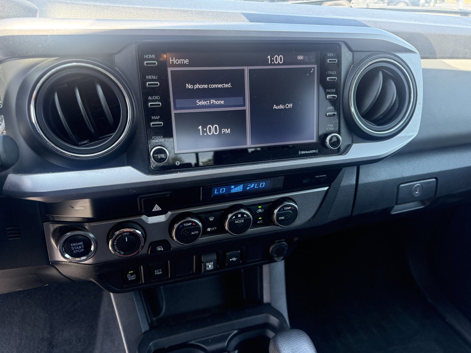 Used 2023 Toyota Tacoma SR5 w/ Technology Package AWD/4WD image 11