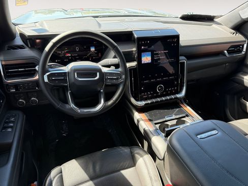 Used 2026 GMC Yukon XL Denali w/ Sun & Power Step Package AWD/4WD image 15