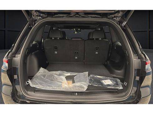 New 2026 Jeep Grand Cherokee Altitude AWD/4WD image 27