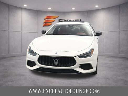 Used 2022 Maserati Ghibli Modena RWD image 12