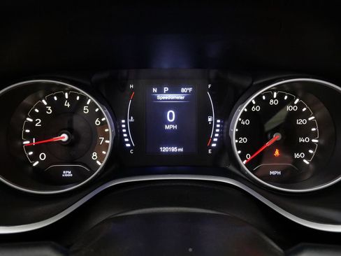 Used 2020 Jeep Compass Latitude AWD/4WD image 22